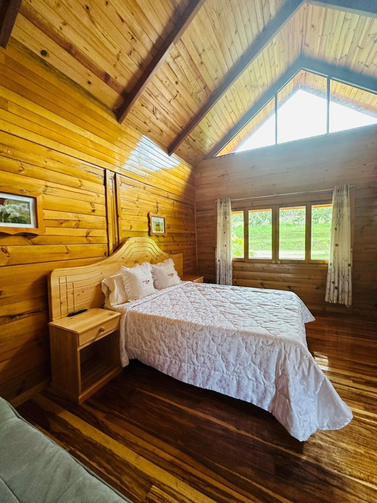 Hassinger Ranch Cabanas Oxapampa Buitenkant foto