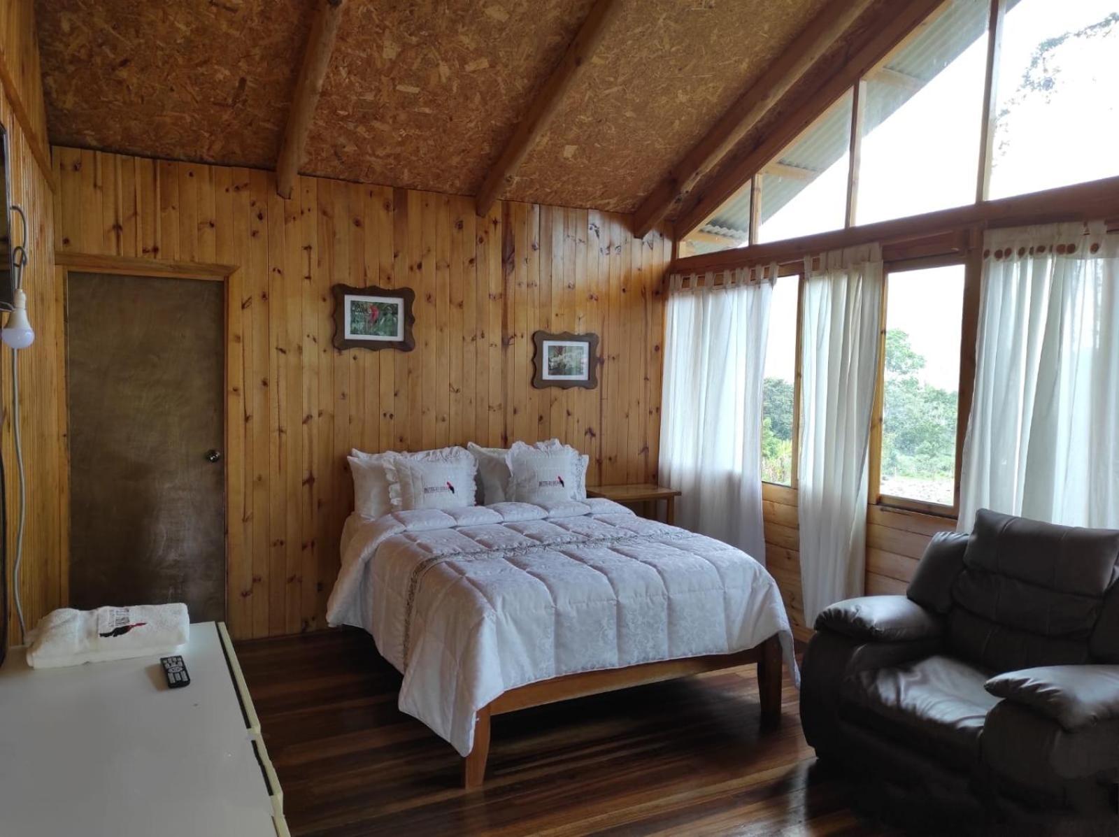 Hassinger Ranch Cabanas Oxapampa Kamer foto