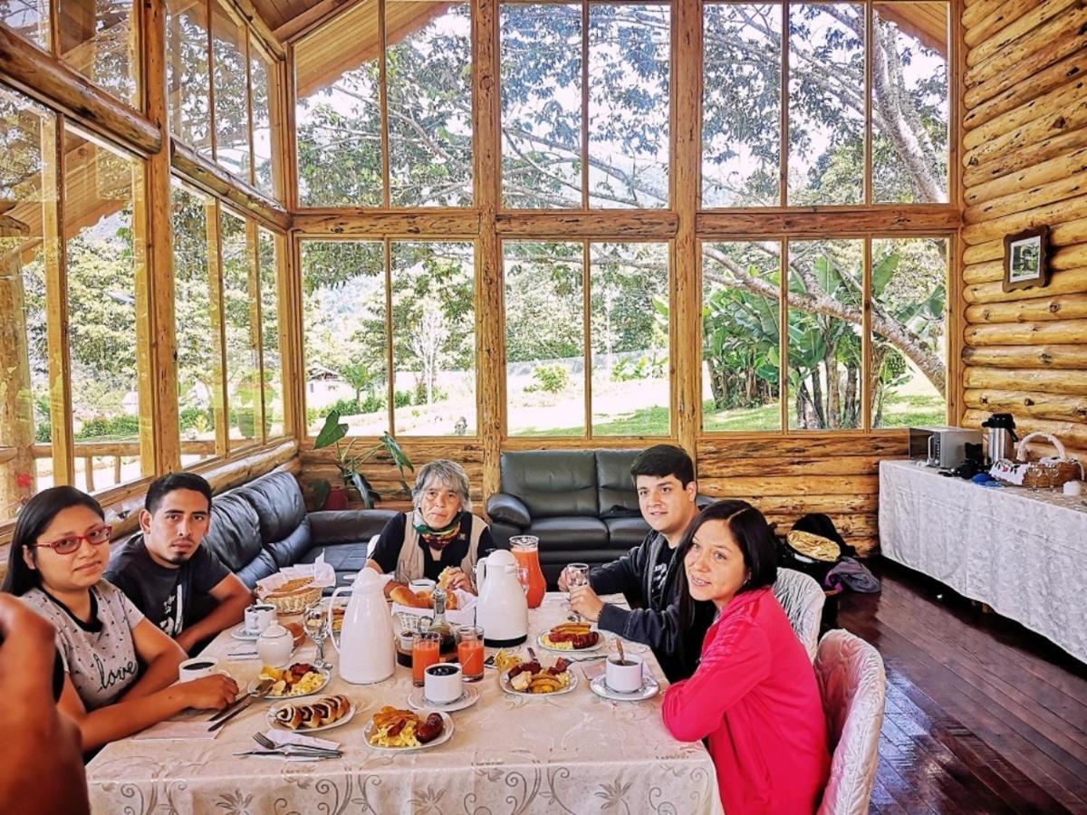 Hassinger Ranch Cabanas Oxapampa Buitenkant foto